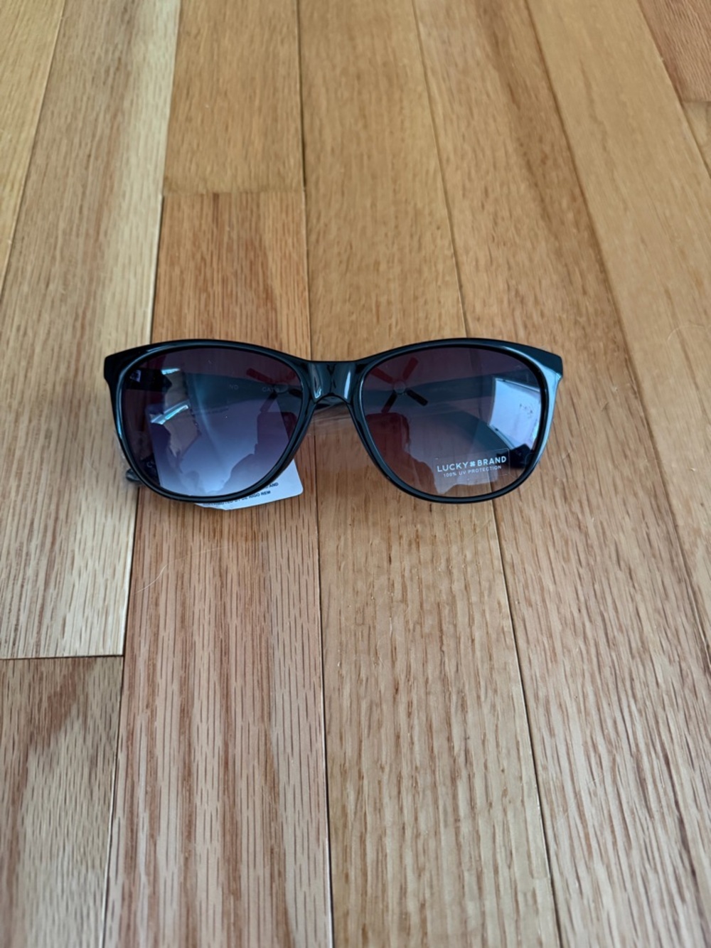 New Women’s Black Lucky Brand Sunglasses